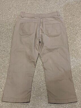 #711 "Riders by Lee"  Light Beige Utility Pants Capris